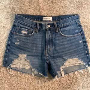 A&F Mid Rise Boyfriend Denim Shorts